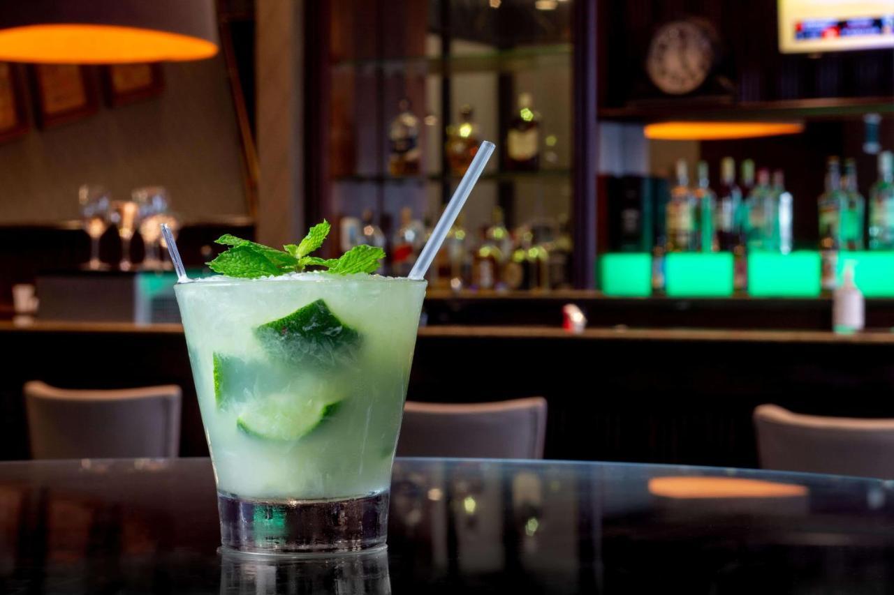 Hotel Deville Prime Porto Alegre Esterno foto A mojito