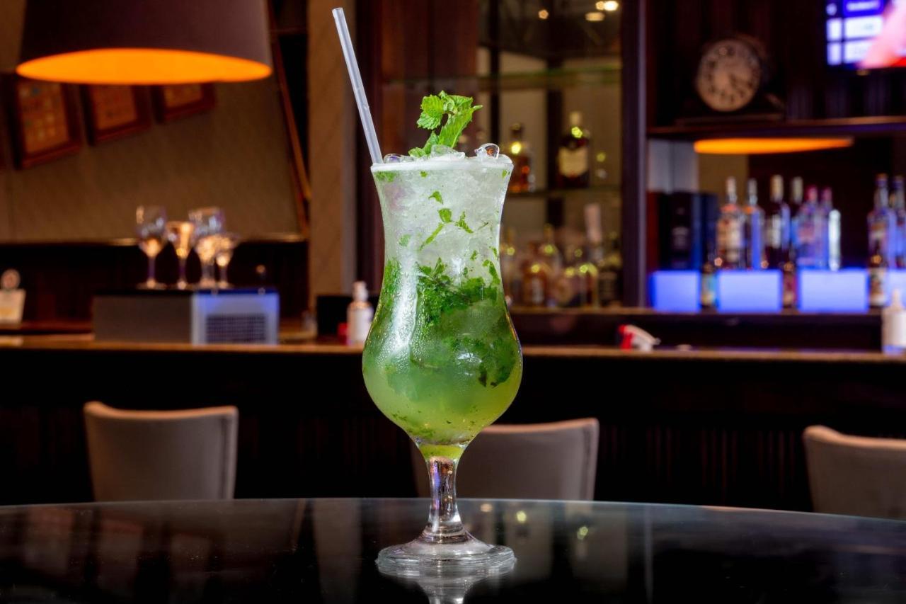 Hotel Deville Prime Porto Alegre Esterno foto A mojito